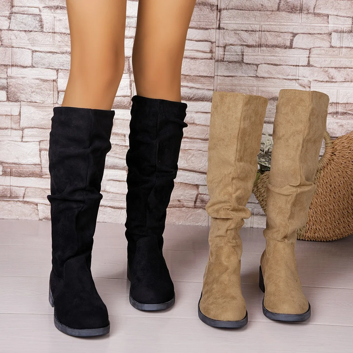 Street Fashion Rome - Plissee Stiefel Frauen Faux Wildleder Flock