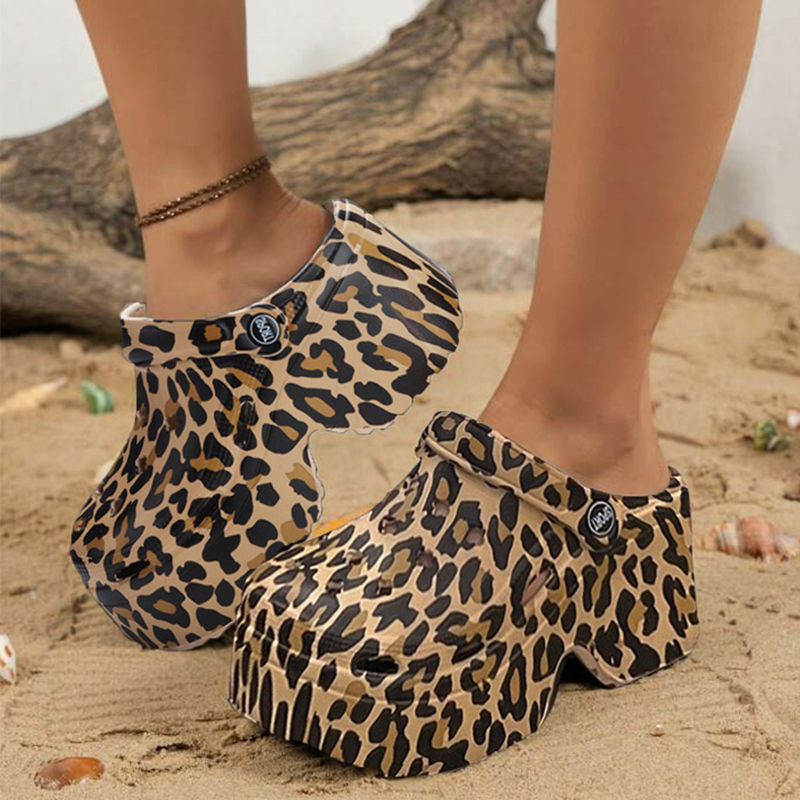 Street Fashion Girl - Leopard Plattform Clogs für Frauen Closed