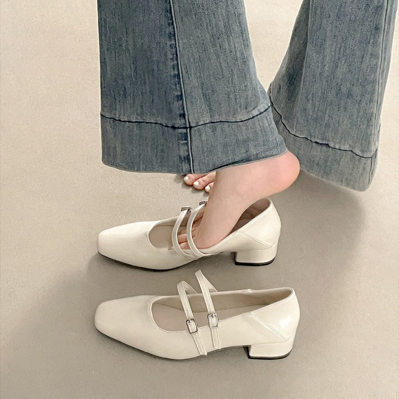 Silberne Mary-Jane-Schuhe für  – Street Fashion Lady Bewertung und Preis
