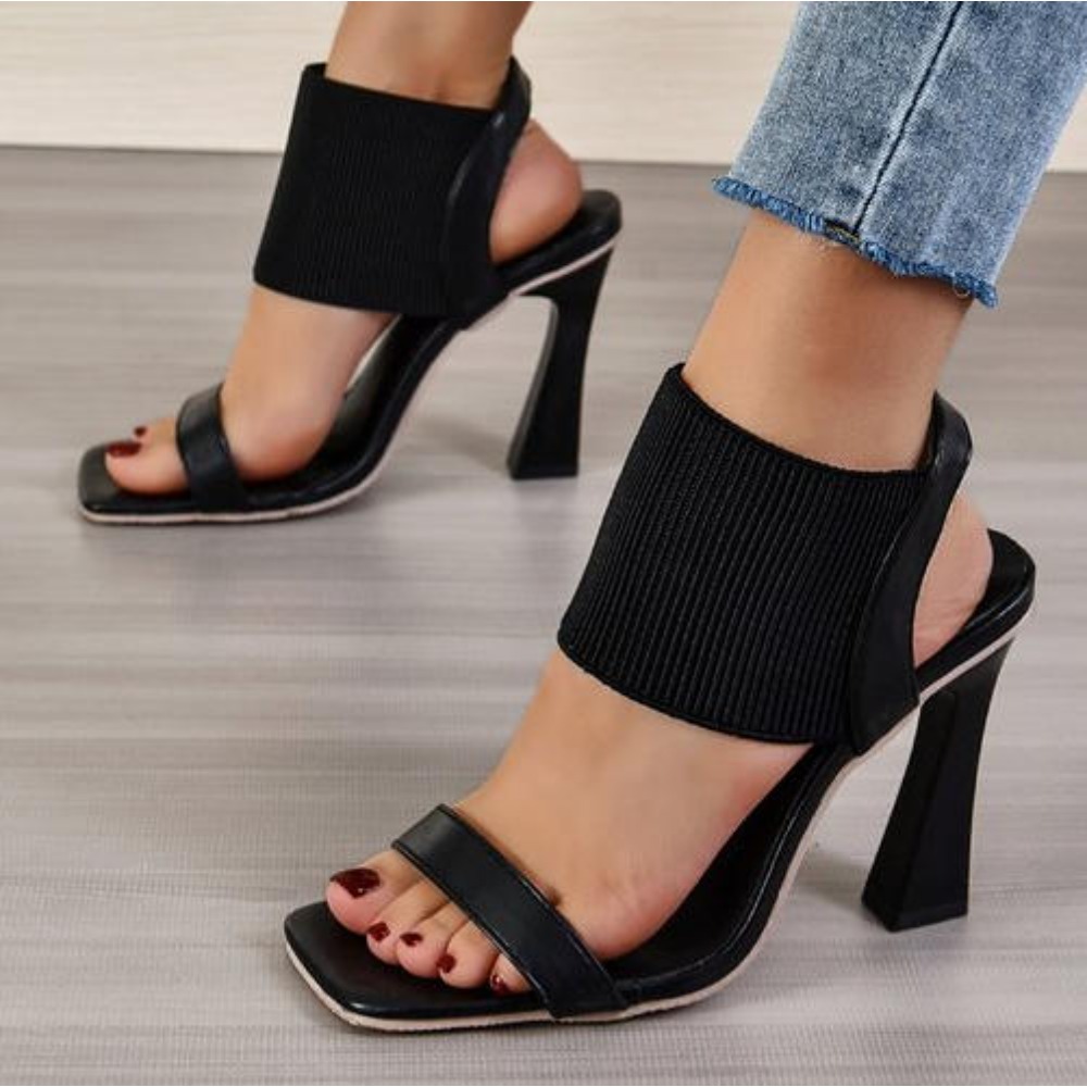 Quadratische High-Heel-Sandale – Street Fashion Rome Bewertung und Preis