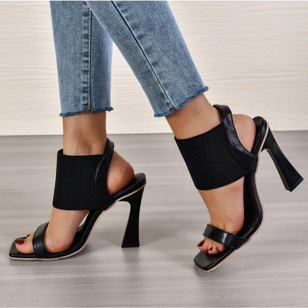 Quadratische High-Heel-Sandale – Street Fashion Rome Bewertung und Preis