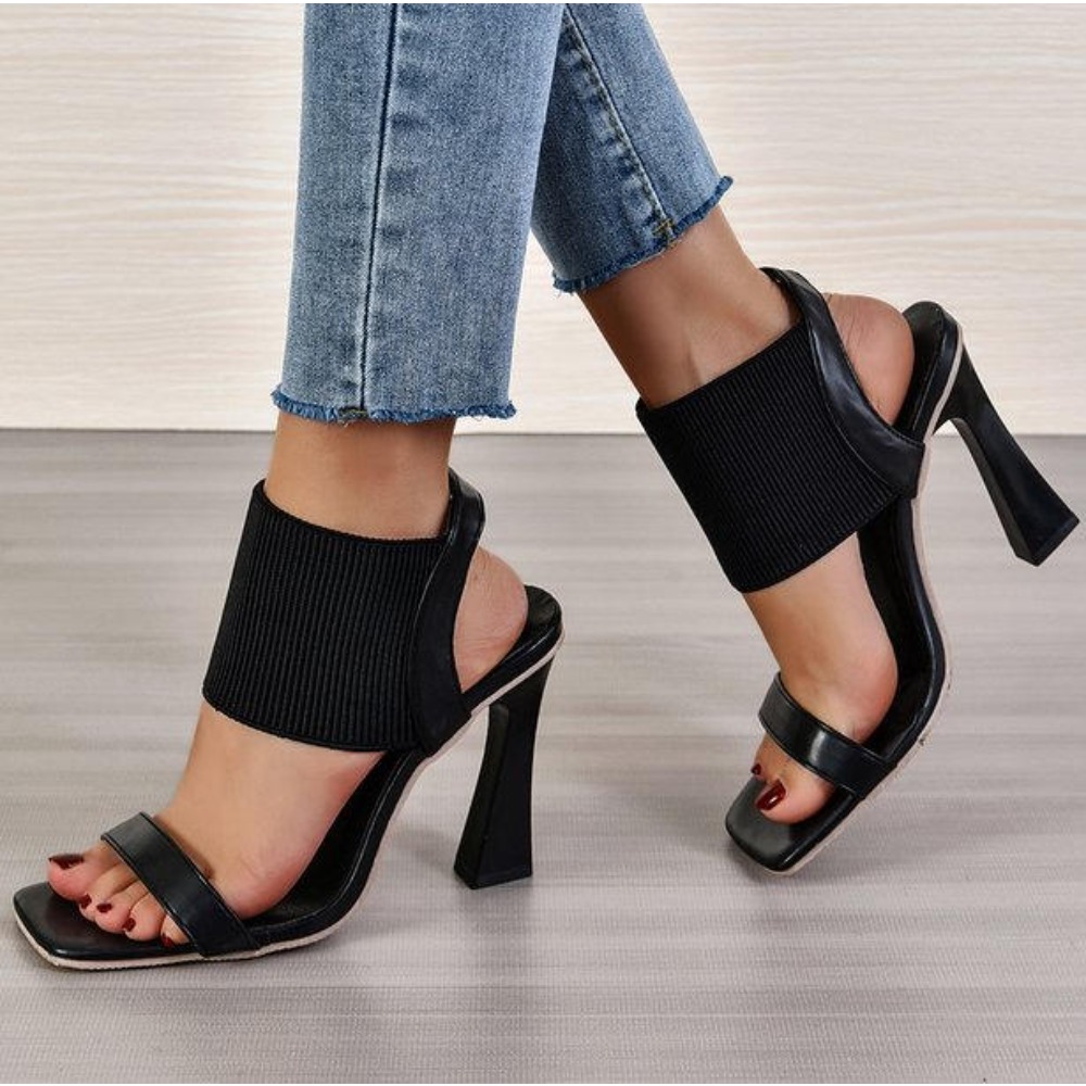 Quadratische High-Heel-Sandale – Street Fashion Rome Bewertung und Preis
